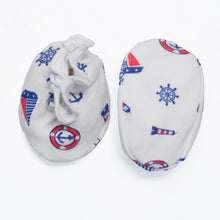 Load image into Gallery viewer, White Nautical Theme Cap Booties &amp; Mittens Set For Premature Baby
