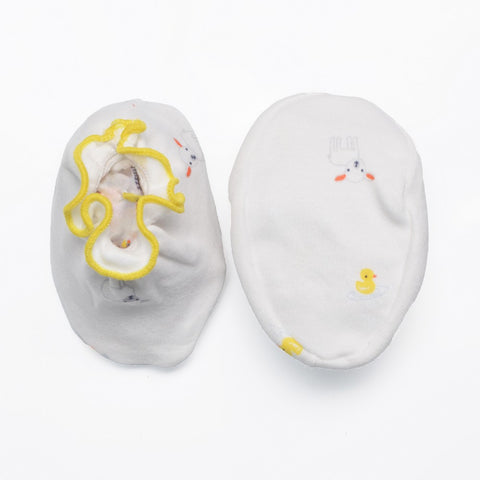 White & Yellow Animal Printed Cap Booties & Mittens Set