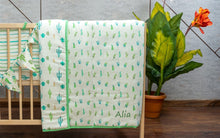Load image into Gallery viewer, Go Green Newborn Gift Set
