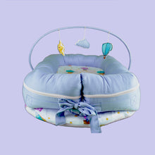 Load image into Gallery viewer, Purple Hot Air Balloon Organic Size Adjustable Baby Nest
