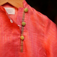 Load image into Gallery viewer, Pink Zari Checkered Unisex Handwoven kurta
