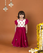 Load image into Gallery viewer, Abla Embroidered Top with Ghagra
