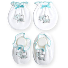 Load image into Gallery viewer, Blue and White  Booties &amp; Mittens Set For Baby
