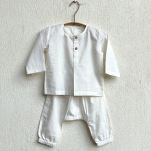 Load image into Gallery viewer, Organic Essential White Kurta And Pants
