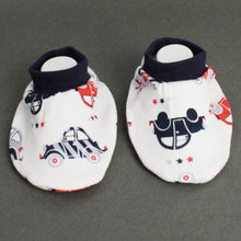 Load image into Gallery viewer, White And Navy Car Printed Mitten &amp; Booties Set
